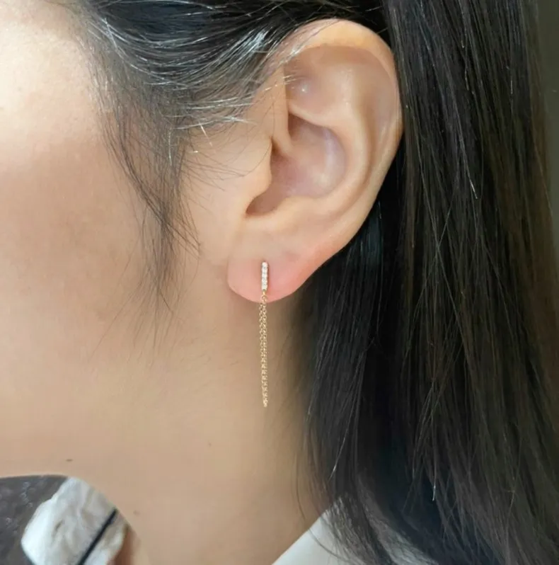 Earrings in rose gold set with brilliant-cut diamonds