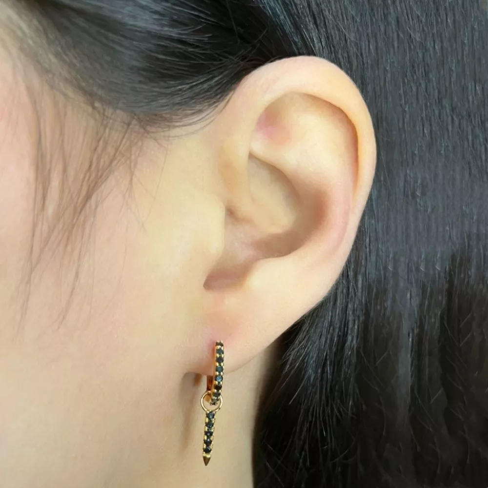 Hoop earrings in rose gold set with brilliant-cut Fancy Black diamonds.