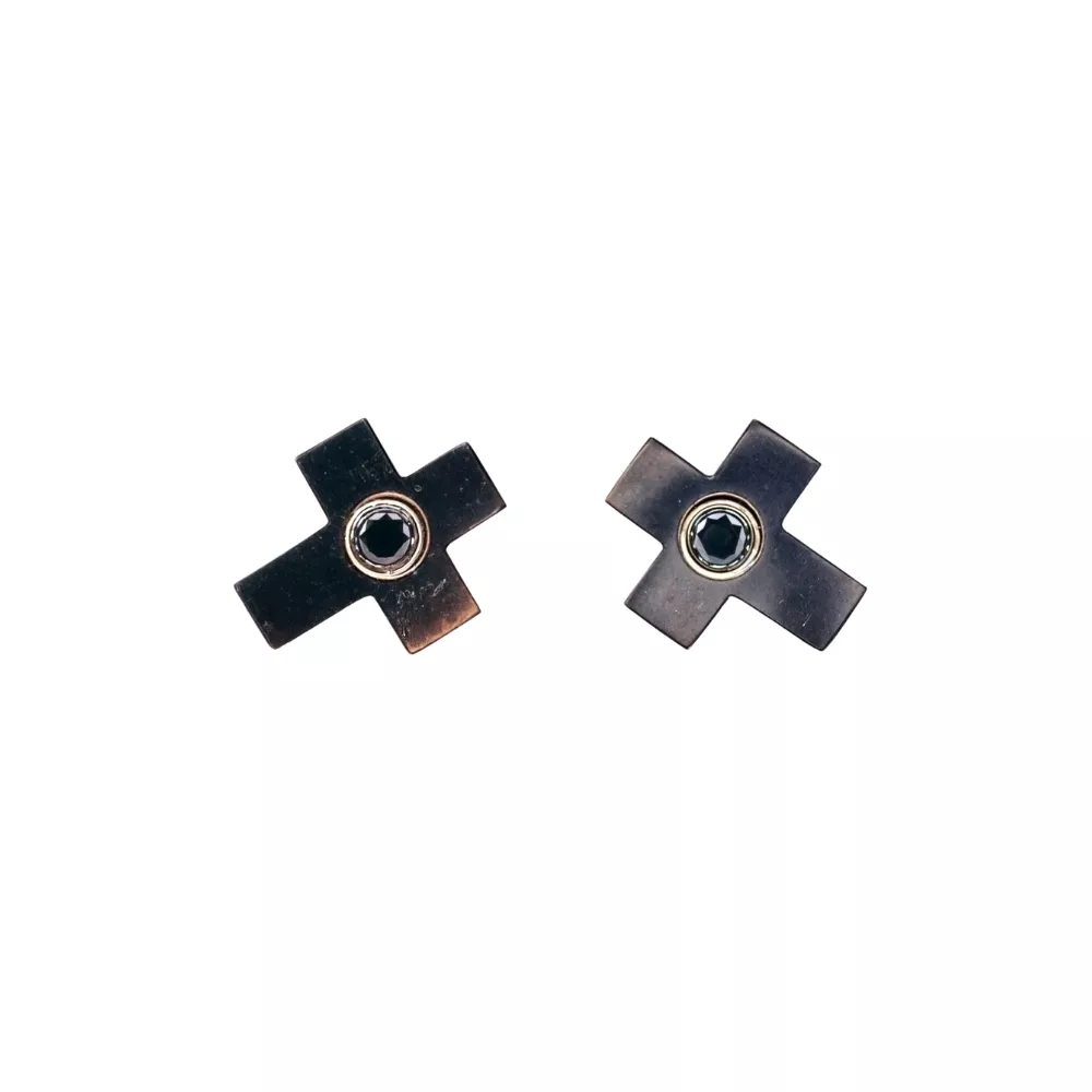 Aros 2 en 1 en oro rosa con diamantes Fancy Black talla brillante.