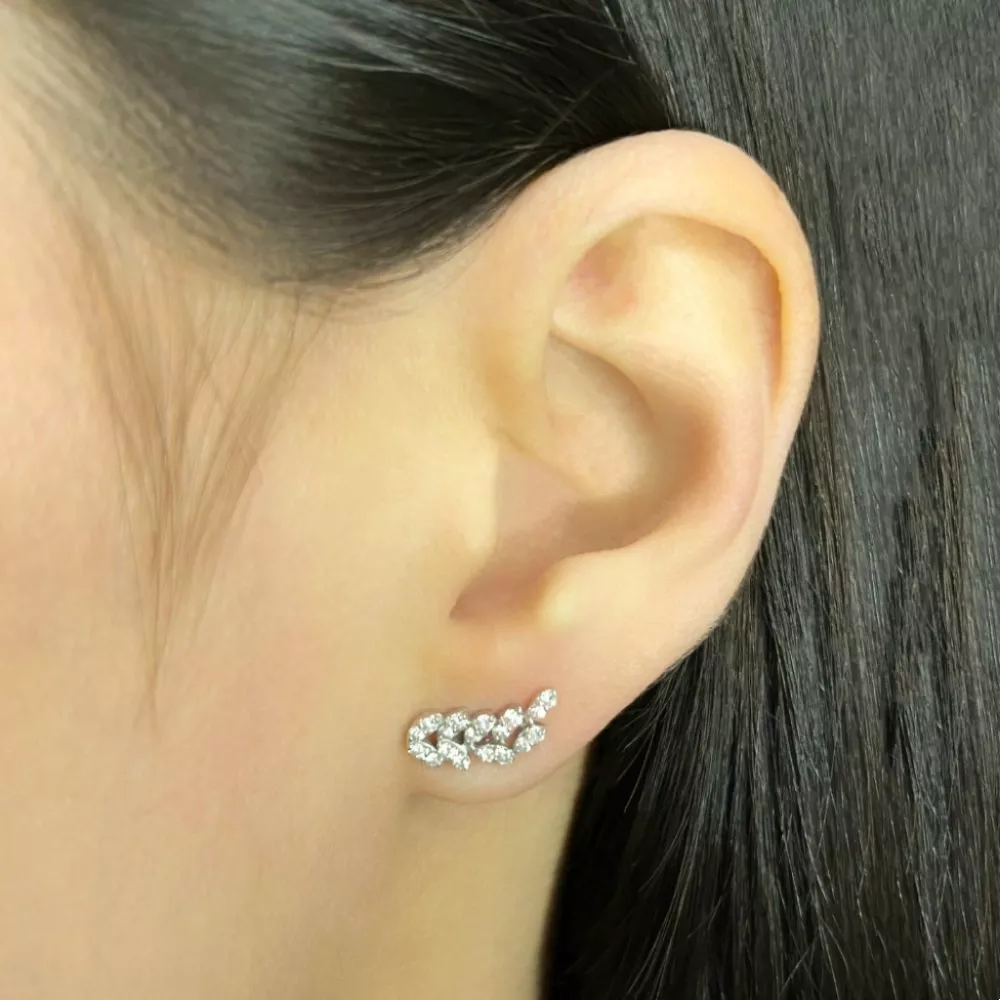 Earrings in white gold set with brilliant-cut diamonds. 