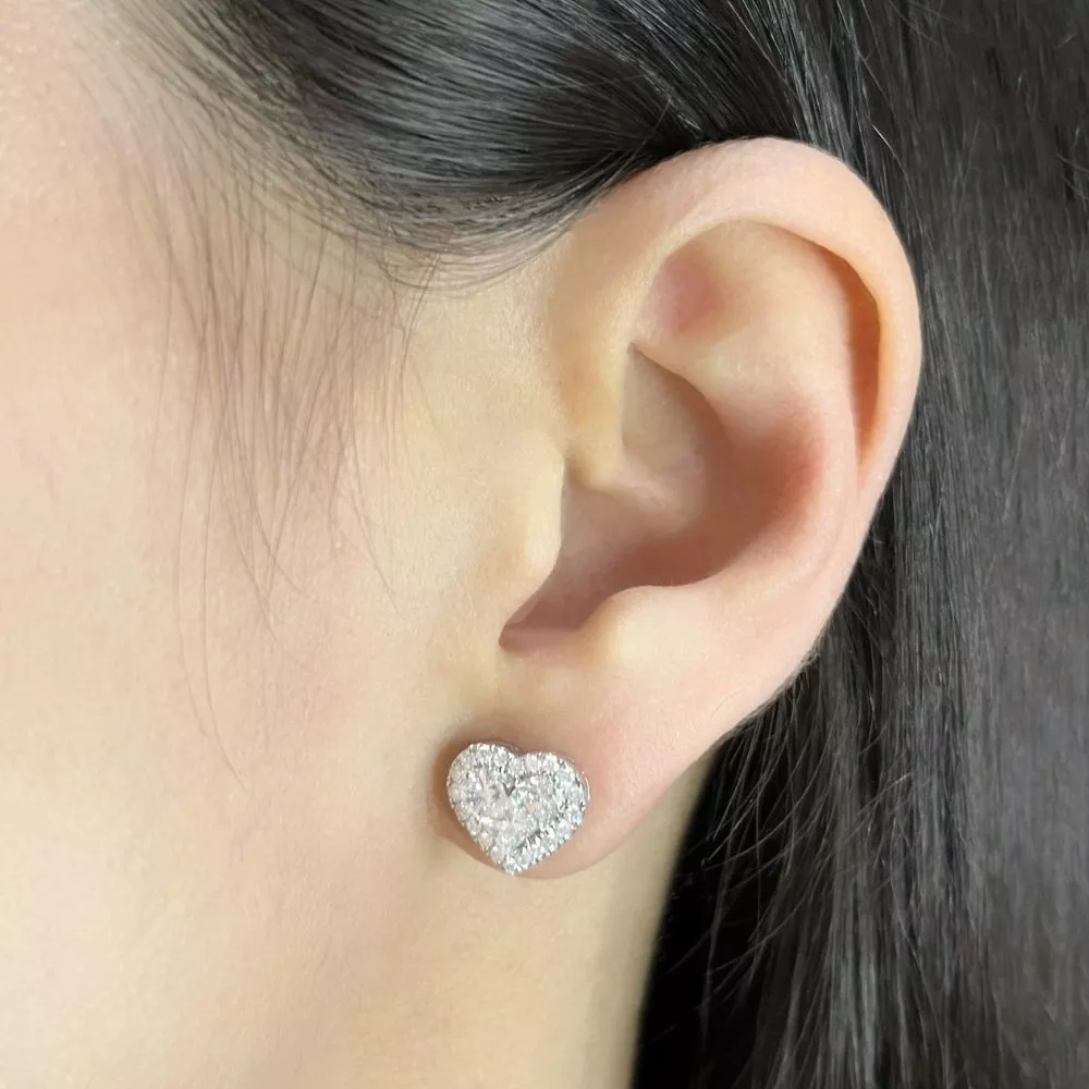 Earrings in white gold set with special-cut and brilliant-cut diamonds.
