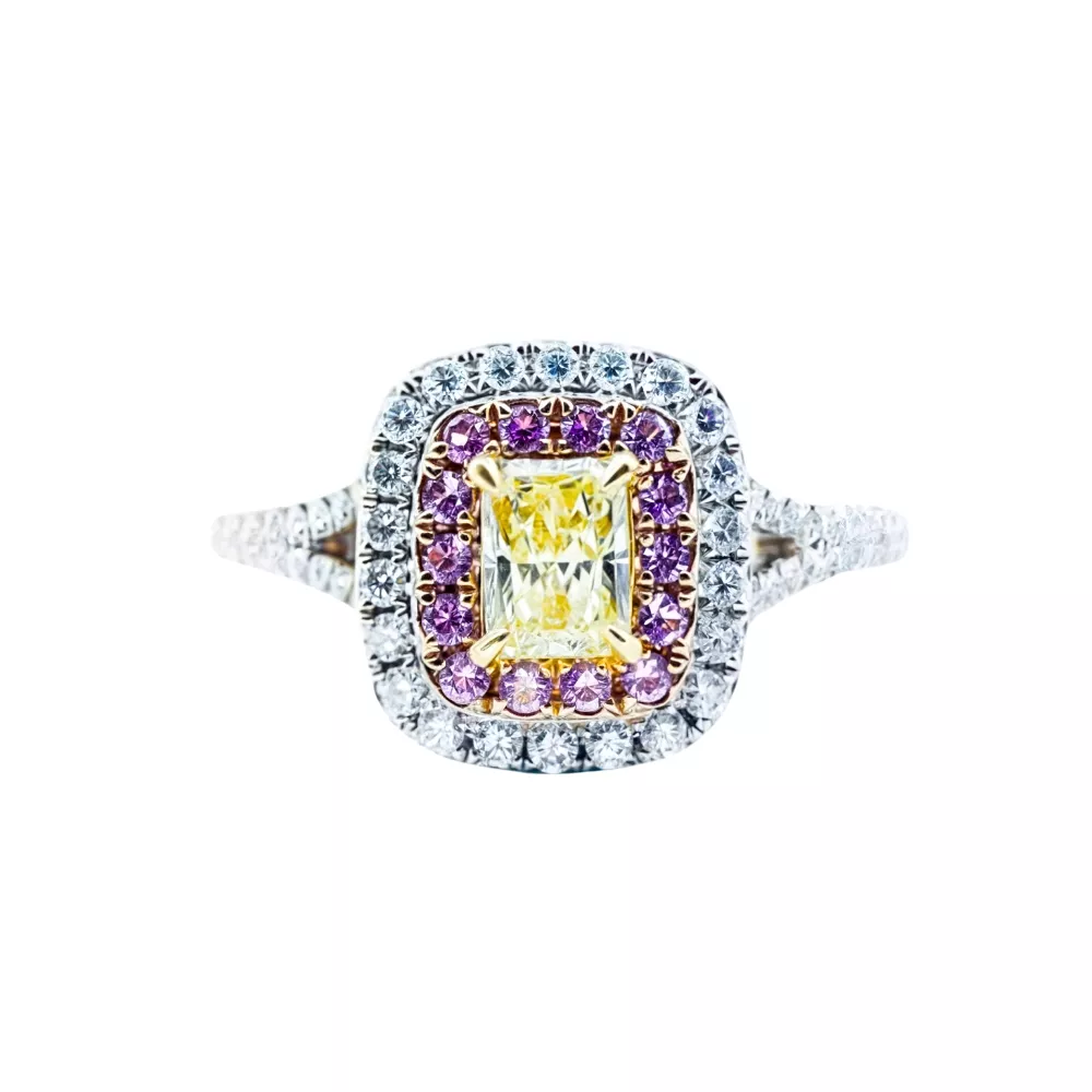 Anillo de Compromiso en oro blanco con diamante Fancy Light Yellow talla rectangular (0.43 ct).
