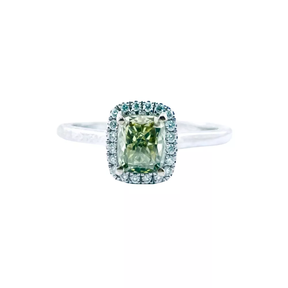 Anillo de Compromiso en oro blanco con diamante Fancy Deep Grayish Yellowish Green talla rectangular (1.01 ct).