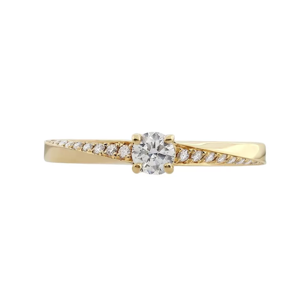 Anillo de Compromiso en oro amarillo con diamantes talla brillante ( 0.19 ct, color E, pureza VS1).