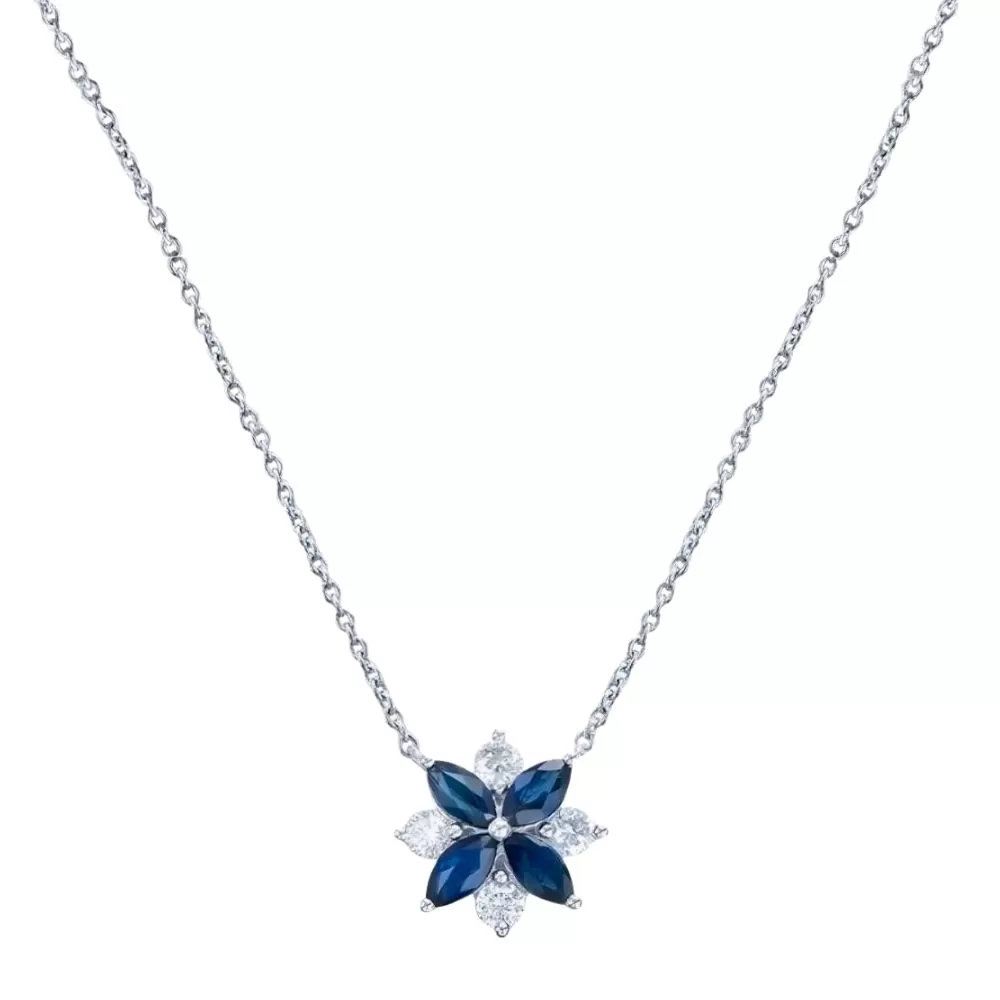 Collar en oro blanco con zafiros talla marquesa y diamantes talla brillante.