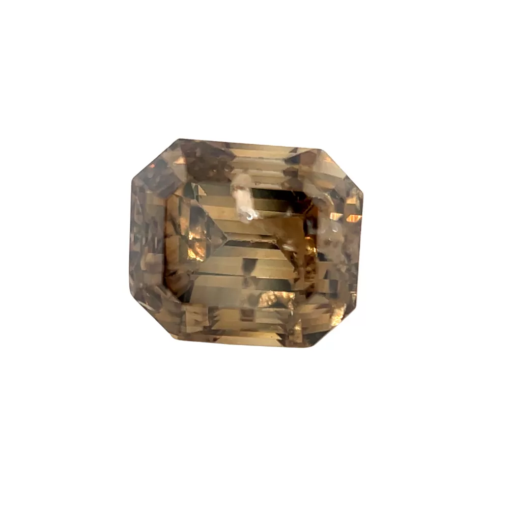 Diamante Fancy Dark Yellowish Brown.