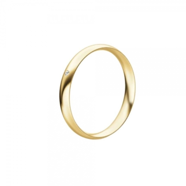 Wedding band in yellow gold set with brilliant-cut diamond. Thickness: 3 mm. Weight: 3 gm.