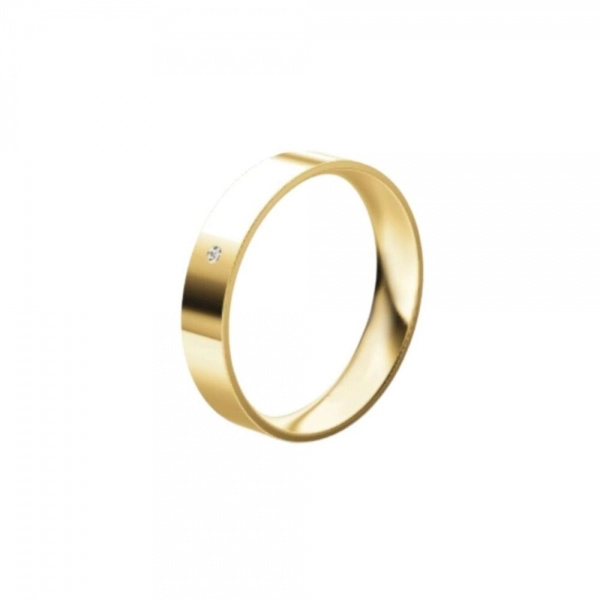 Wedding band in yellow gold set with brilliant-cut diamond. Thickness: 4 mm. Weight: 3.5 gm.