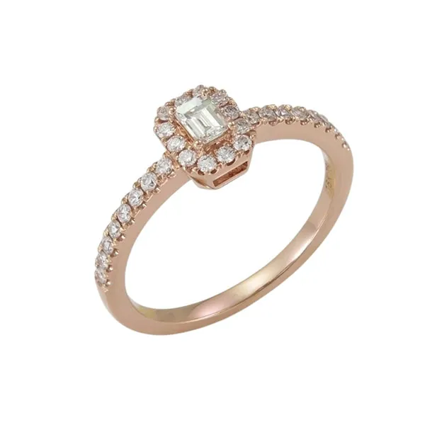 Ring in rose gold set with baguette-cut and brilliant-cut diamonds.