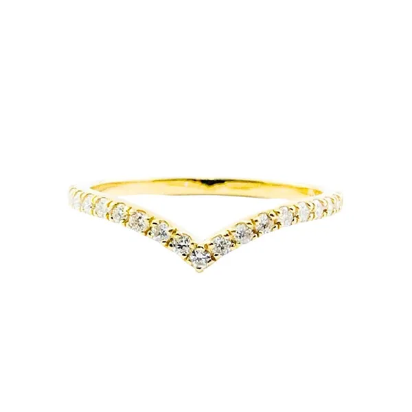 Ring in yellow gold set with brilliant-cut diamonds.
